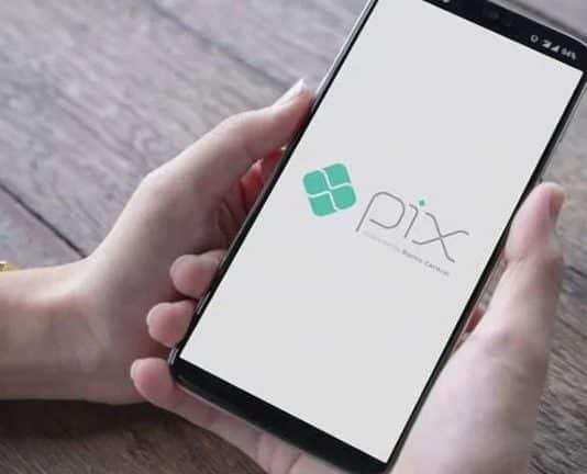 Contatos do celular poderão ser vinculados ao PIX a partir do mês que vem
